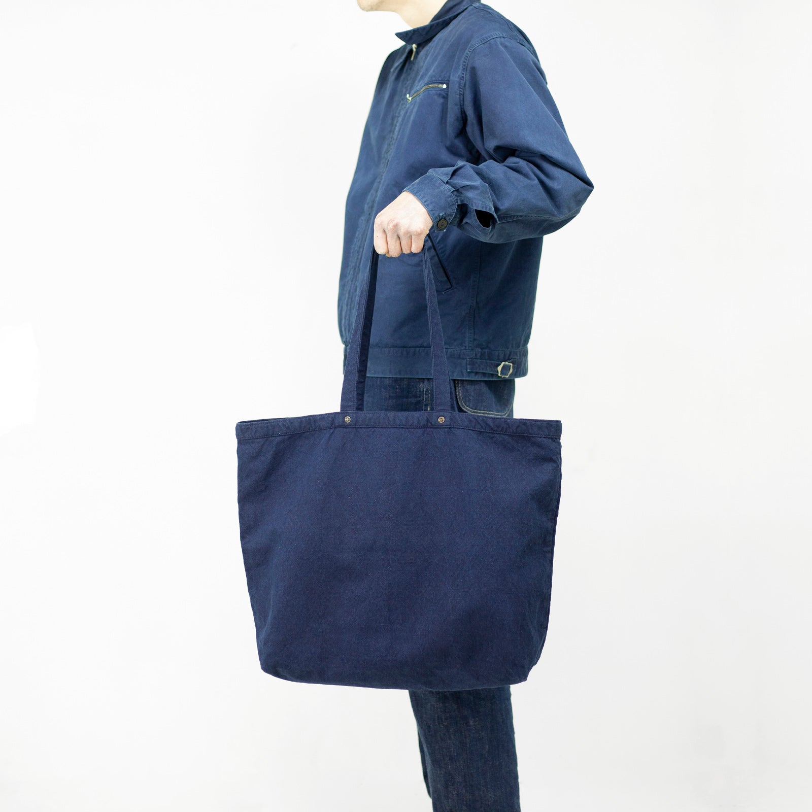 Lightweight tote bag