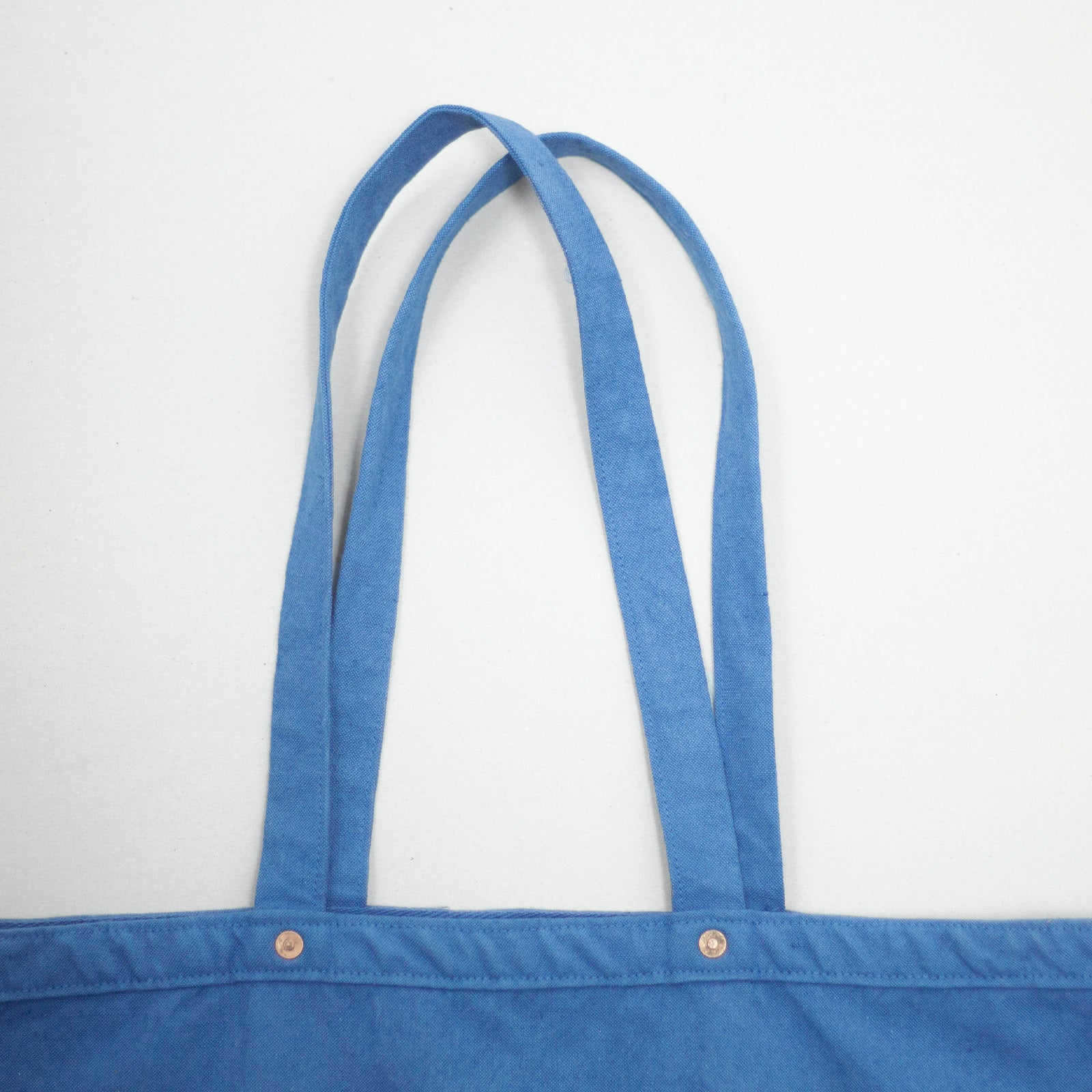 Lightweight tote bag